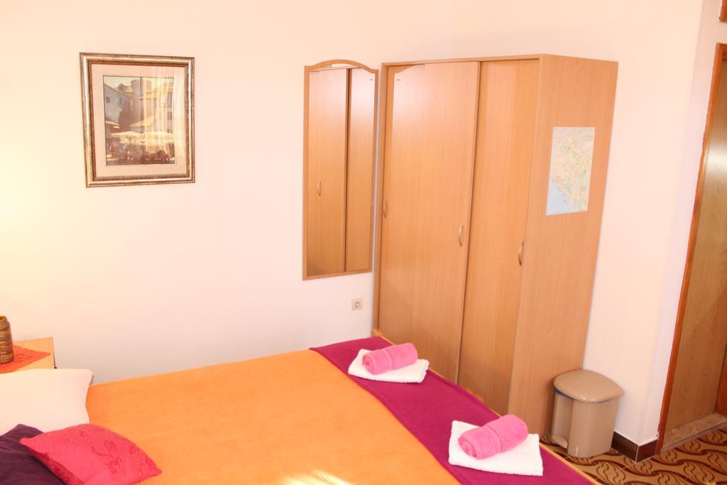 Guest House Tomanovic Χέρτσεγκ Νόβι Εξωτερικό φωτογραφία